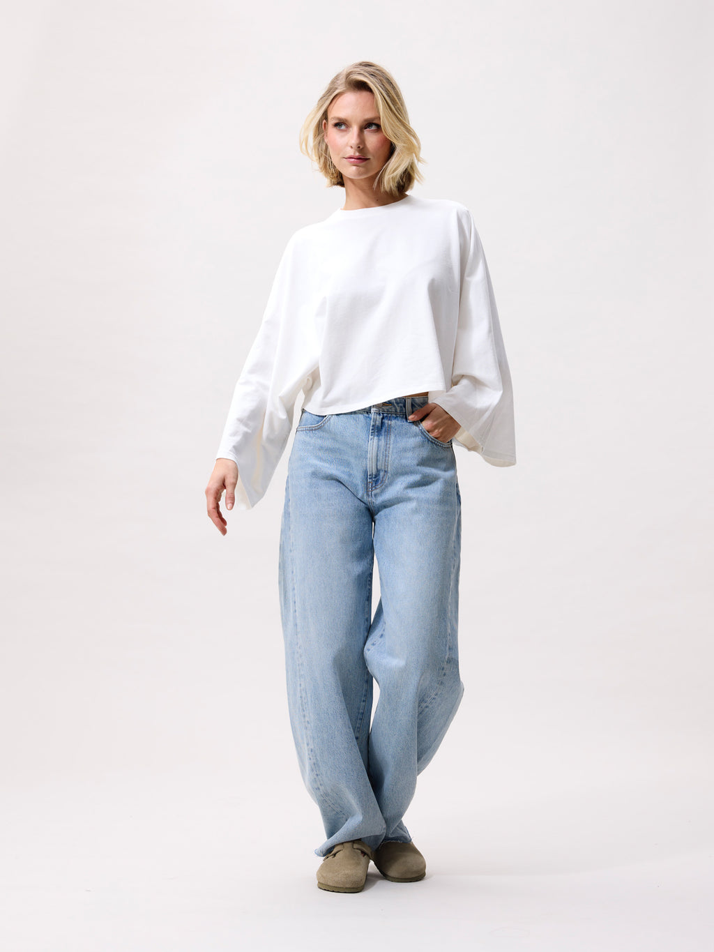 CAPE LONG SLEEVE