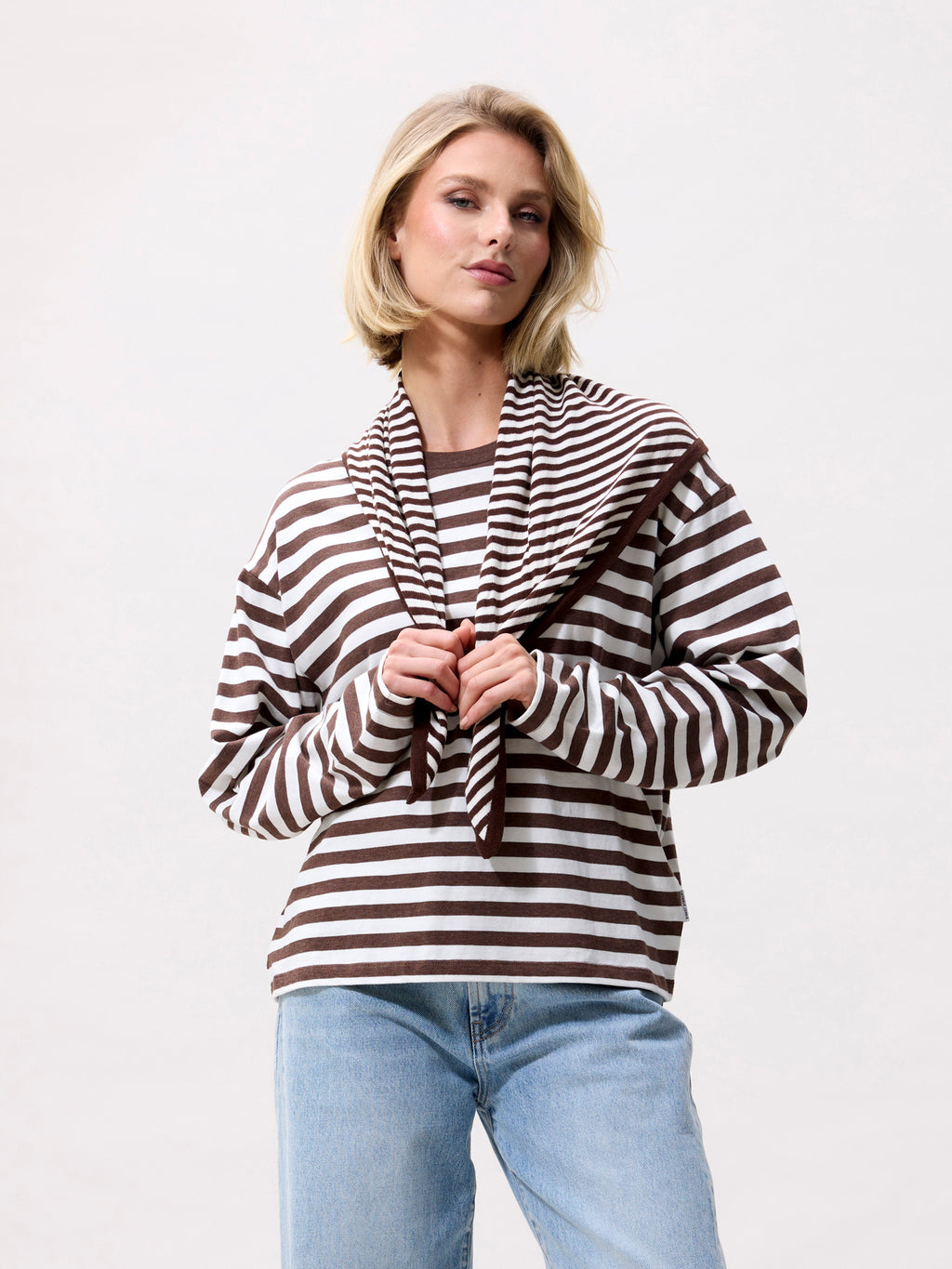 STRIPED TRIANGLE SCARF