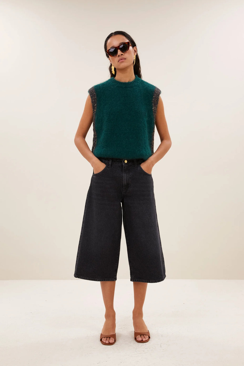MOWI BERMUDA SHORTS