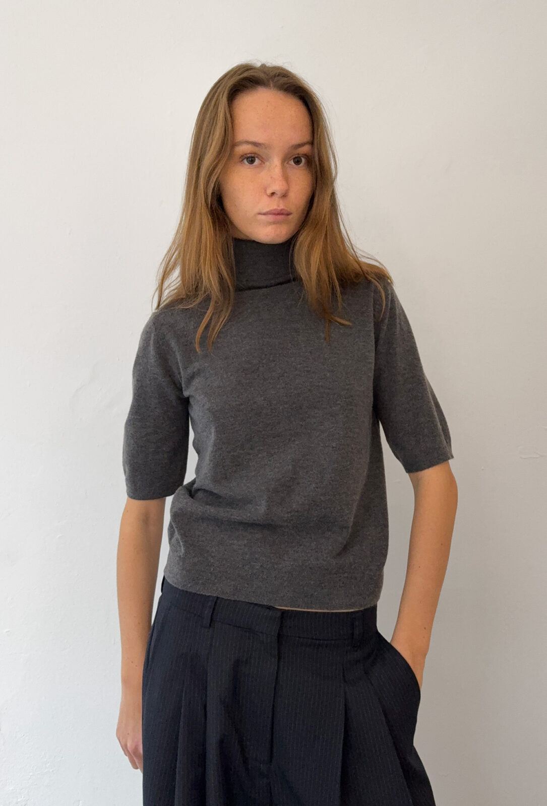 AKSA T-NECK KNIT