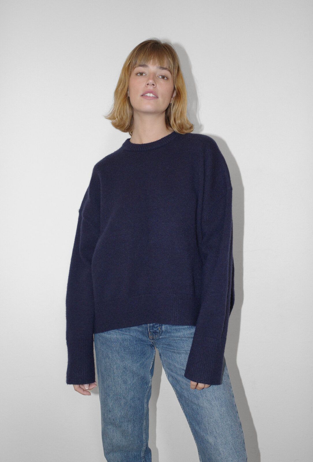OLOL O-NECK KNIT