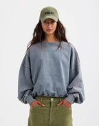 BASIC WORN-OUT SWEATER