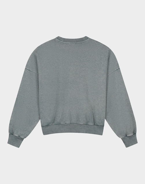 BASIC WORN-OUT SWEATER